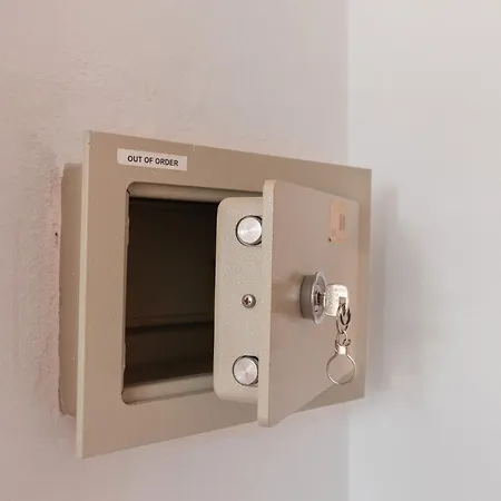 Rose Cala Blanca (Menorca)