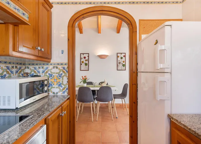 Rose Villa Cala Blanca (Menorca)