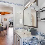 Rose Villa