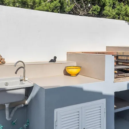 Rose Villa *