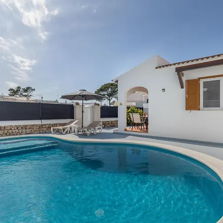 Rose Villa Cala Blanca (Menorca)